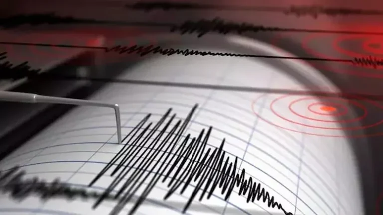 Haber: Girit Açıklarında 5.1 Büyüklüğünde Deprem! Panik Anları Yaşandı