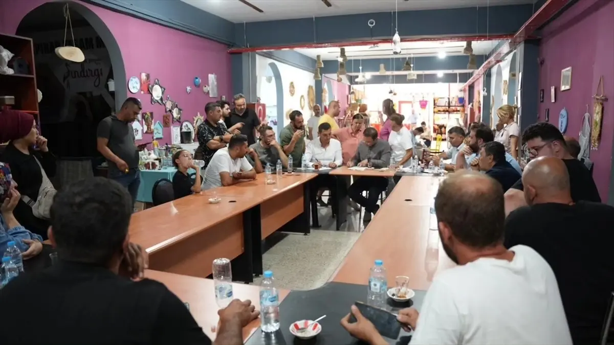Sındırgı’da Depremzede Esnafa Geçici Dükkan Desteği