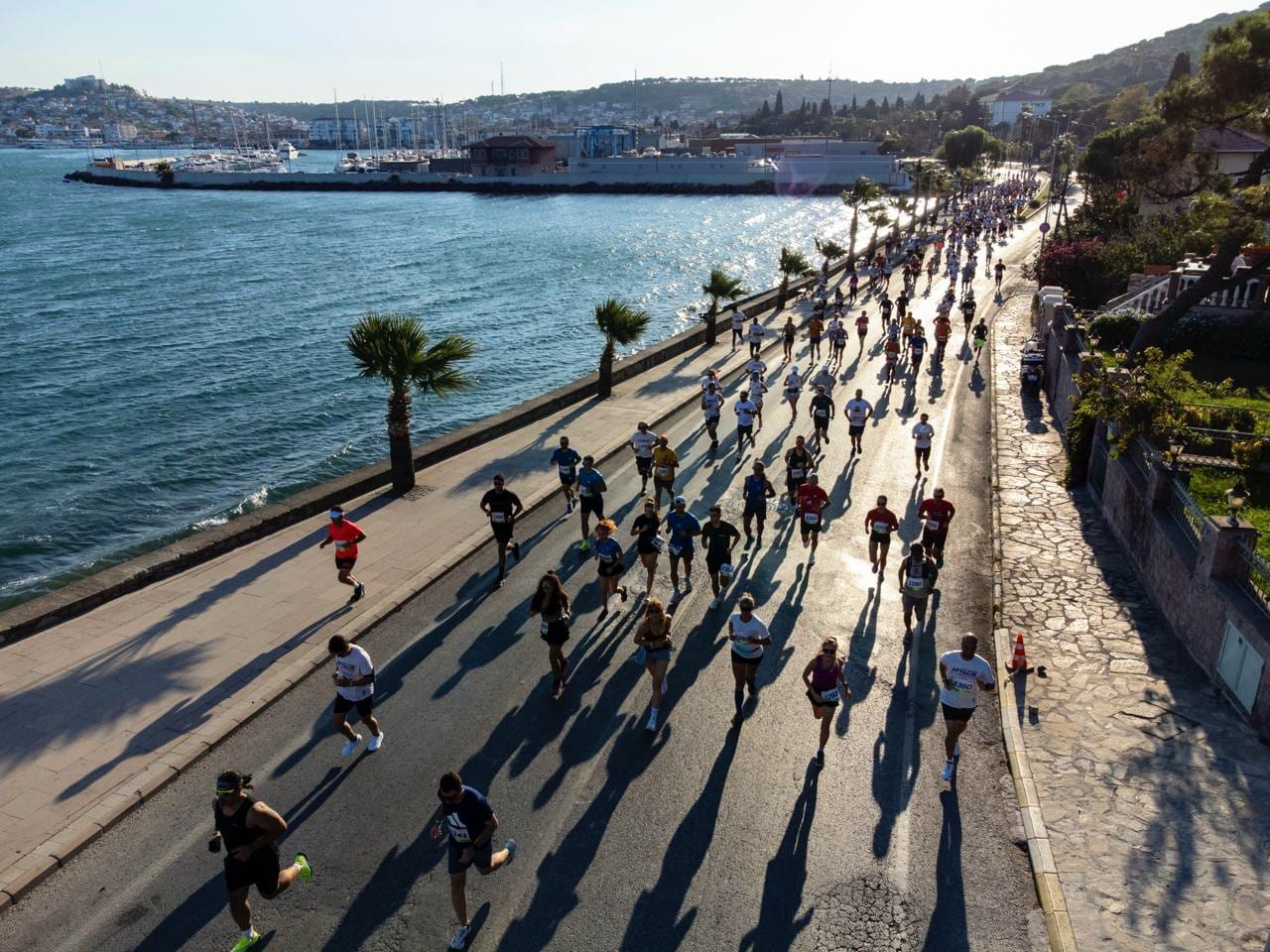 Ayvalık, Kurtuluş Yarı Maratonu ile Sporun Merkezine Dönüştü