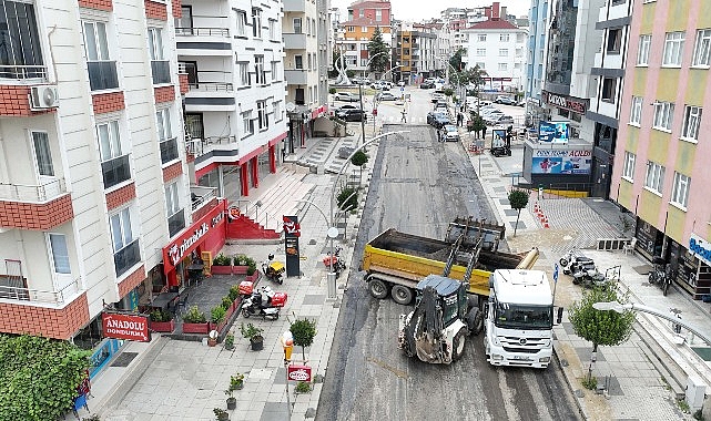 Adnan Kahveci Caddesi’nde Üstyapı Yenilemeyle Ulaşım Konforu Artıyor – Çayırova’da Modern Dokunuş