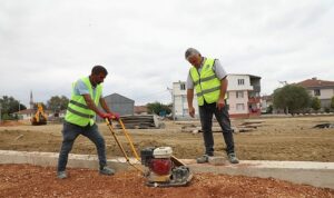 Akhisar Mahallesi Akkanal Sokak’ta Koruluk ve Oksijen Deposu Hedefiyle Yeşil Alan Çalışmaları