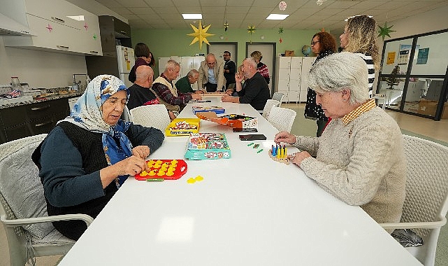 Alzheimer Demans Danışma ve Dayanışma Merkezi: Aileler İçin Destek ve Yaşam Kalitesi İçin Aktiviteler