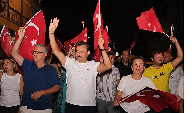 Dikili ve Çandarlı’nın 103. Kurtuluş Günü Coşkusu: İki Gün Boyunca Saha ve Sahillerde Kutlama