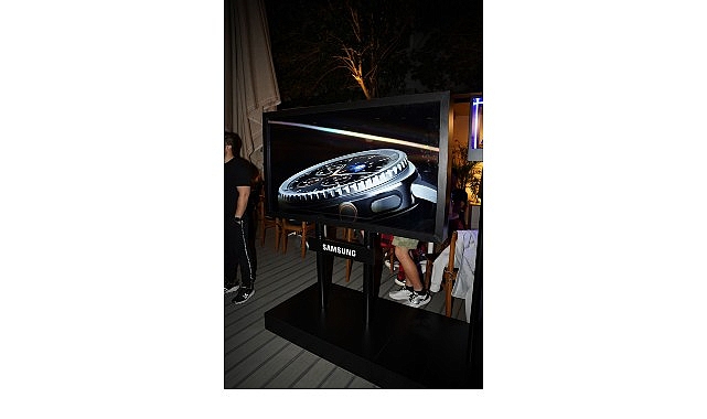 Galaxy Watch8 ile KoşuyoruzZz: Easy Run ile Gece Koşusu ve Uyku Odaklı Sağlık Etkinliği