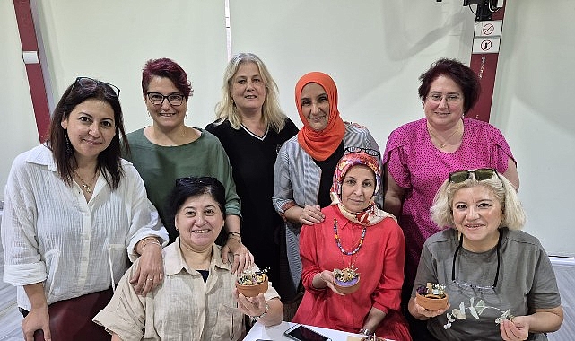 Gölcük Belediyesi Kadınlarına Özel Mum Atölyesi: Tasarımın ve El Becerisinin Büyüsü