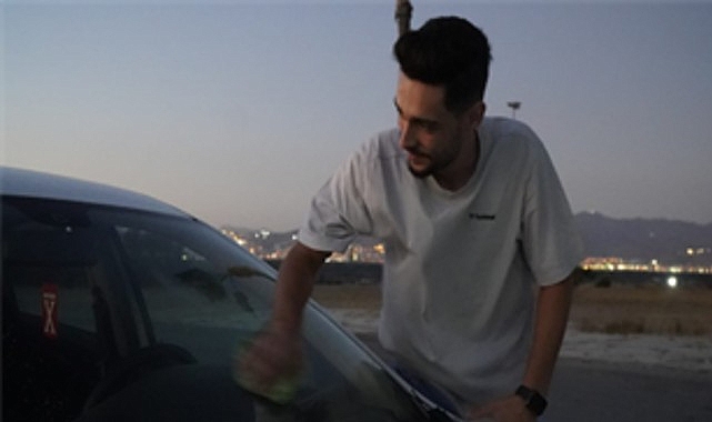 İzmir’de Arabada Film Keyfi: Yeniden Sinematek ile Nostalgik Bir Akşam