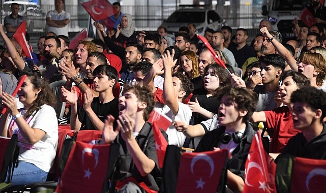 Osmangazi Meydanı’nda EuroBasket 2025 Finali: A Milli Takım Gümüş Madalya İçin Sahneye Çıktı