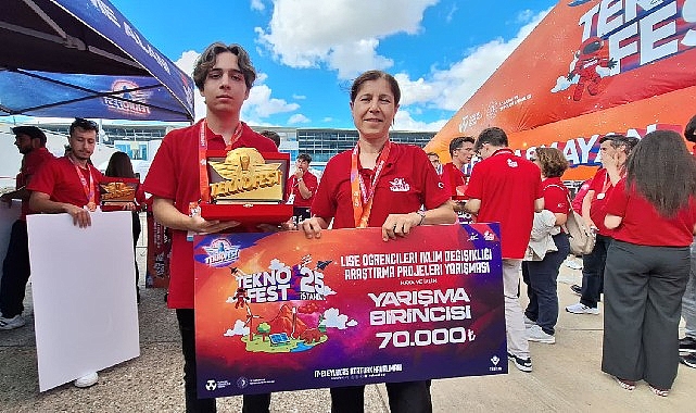 TEKNOFEST 2025’te İzmir Fen Lisesi Öğrencisi Barkın Özsoy’un Hava ve İklim Kategorisinde Türkiye Birinciliği