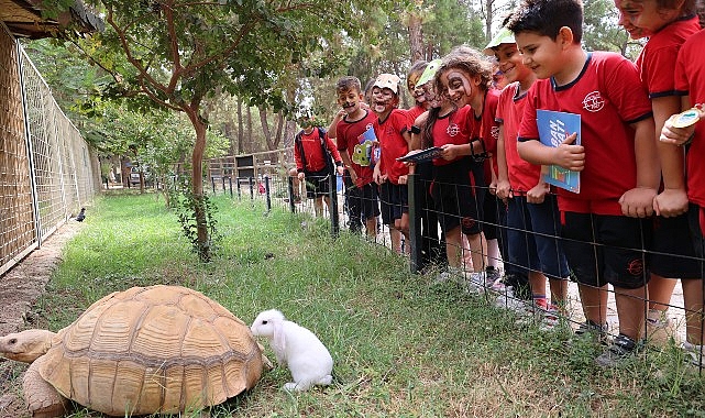 4 Ekim Hayvanları Koruma Günü’nde Öğrencilere Doğal Yaşam Parkı’nda Özel Etkinlik ve Doğaya Salınan Güvercinler