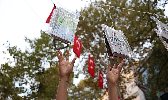 Ağaçlar Kitap Açtı: 15. Kocaeli Kitap Fuarı Coşkusu ve Anlamlı Dayanışma