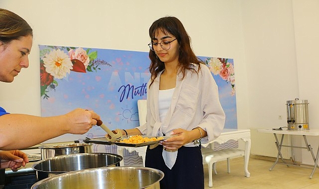 Antalya Büyükşehir Belediyesi Öğrenci Yurtları: Uygun Fiyatlı Konaklama ve Otel Konforu