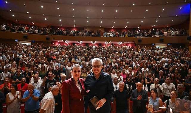 Antalya Kitap Fuarı 15.:Yılında Zülfü Livaneli ile Söyleşi ve İmza Günleri