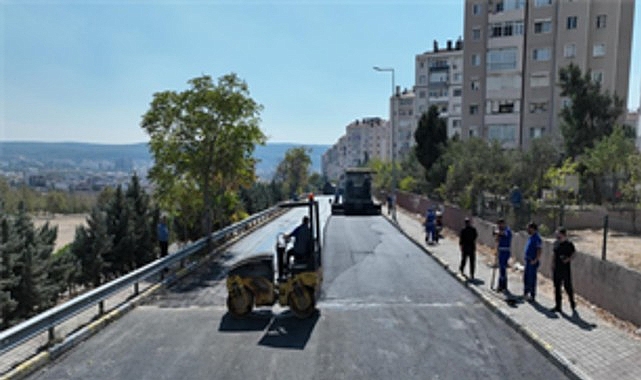 Buca’da 19 Kilometrelik Yol Yenileme: 53 Bin Ton Asfaltla Yükselen Ulaşım Kalitesi