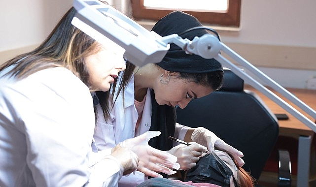 Çankaya Evlerinde Yeni Dönem Kayıtları Başladı: Kapsamlı Meslek Edindirme ve Hobi Kursları