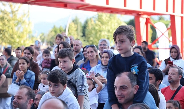 Doğancan Özadlı, Kocaeli Kitap Fuarı’nda Dinleyicileriyle Buluştu: Radyo Tutkusunun Yolu ve Gelecek Projeler