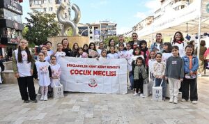 Dünya Kız Çocukları Günü: Manisa’da Farkındalık ve Destek Stantı