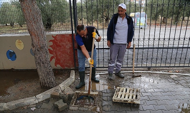 Edremit Belediyesi Sağanak Yağışlarına Karşı 7×24 Hazırlık: Ekipler Sahada Anında Müdahale İçin Çalışıyor