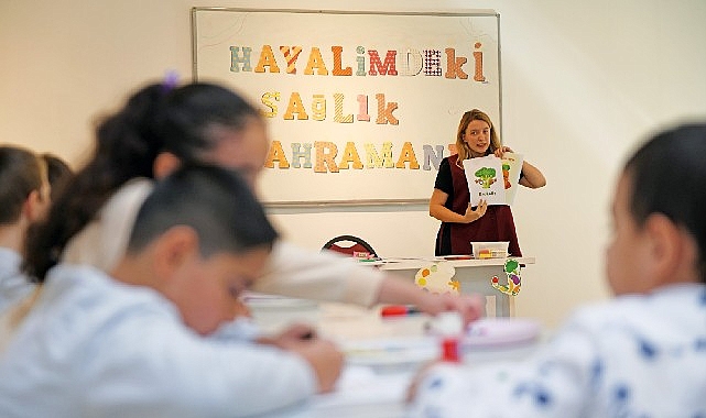 Hayalimdeki Sağlık Kahramanı Atölyesiyle Çocuklara Sağlıklı Seçimler Sanatla Buluşuyor