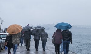 İBB AKOM Güncellemesi: İstanbul’da Kuvvetli Yağış ve Lodos Etkisiyle Hava Durumu