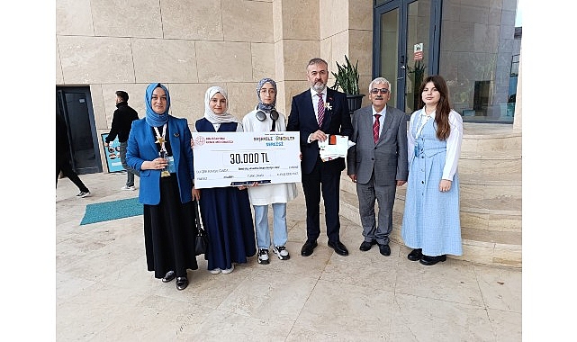 İzmir, Değerlerle Başarıya Giden Yolda Birinciliği Türkiye Geneline Taşıdı