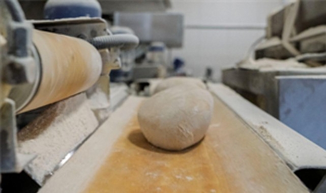 İzmir Halk Ekmek Fabrikası Yeni Fiyatlandırma Kararıyla Hizmetin Kesintisizliği İçin Adım Attı