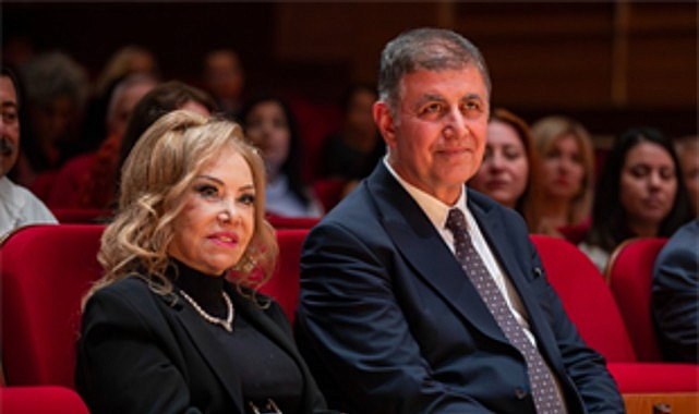 Izmir Homeros Ödülleri Töreninde Vizyon ve Kutlama: Sanat, Kültür ve Bilim İçin Bir Diyalog