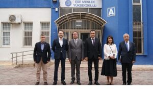 İzmir İş Dünyasıyla Eğitimde İş Birliği Güçleniyor: EÜ Ege Meslek Yüksekokulu Öncül Adımlar Atıyor