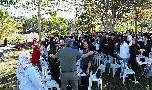 Kemer Belediyesi Ahmet Erkal Destek Eğitim Kursu Öğrencileriyle Başkan Necati Topaloğlu’nın Kahvaltısında Buluştu