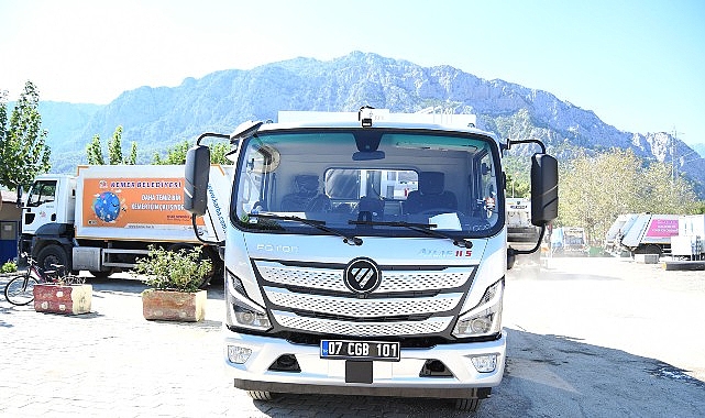 Kemer Belediyesi Çöp Kamyonu Filosu 8+1 Metreküplük Yeni Araçla Genişliyor
