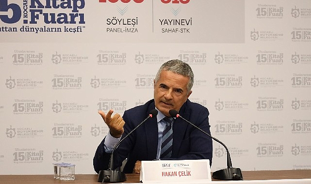 Kocaeli Kitap Fuarı’nda Hakan Çelik: Burası Zirvedeki Kurumsal Fuarlardan Biri