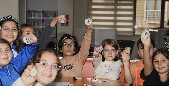 Küçük Yazarlar Atölyesi: Oyunla Yazma Becerilerini Geliştiren Fikirler ve Deneyimler