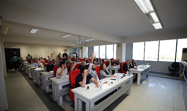 Menderes Belediyesi 2026 Bütçesi Oylama Sonuçları ve Hedefler