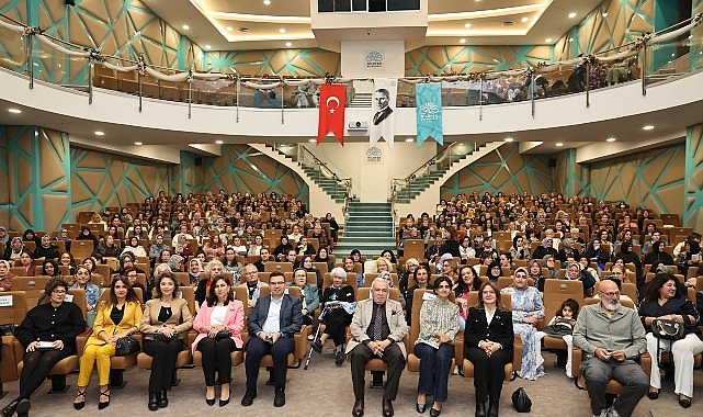Nilüfer’de Kadın Hayata Yakın: Deniz Gezgin’le Doğa ve Edebiyat Üzerine Bir Söyleşi
