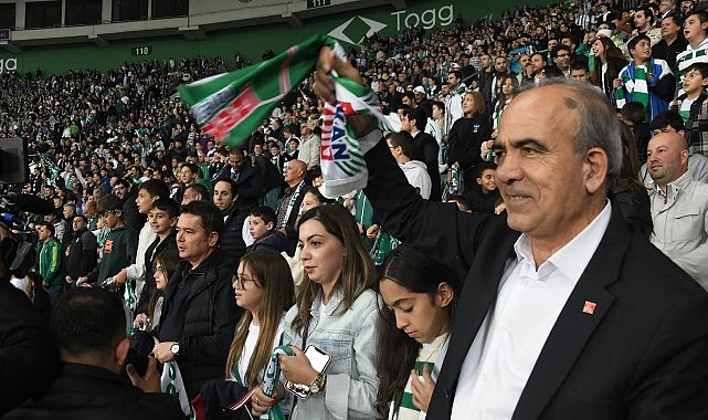Osmangazi Belediyesi’nden Çocuk Tribünüyle Bursaspor Sevinci: 100 Minik Taraftar Maçı Tribünden İzledi