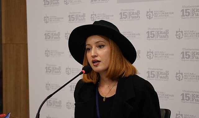 Sosyal Medya ve Yapay Zeka: Kitaba Dair Yeni Perspektifler