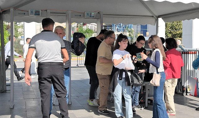 Uluslararası 15. Kocaeli Kitap Fuarı: Anadolu Mayası Temasıyla Kitap Düşkünlerini Buluşturdu