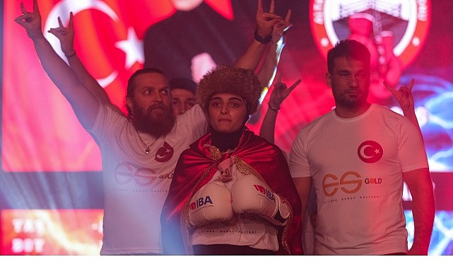 Uluslararası Kick Boks Kemer Şampiyonası Darıca’da Şampiyonlar Sahnesi