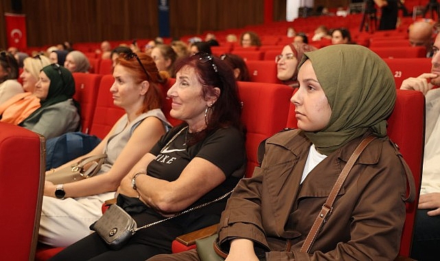 Uluslararası Kitap Fuarı Kocaeli: Bahar Eriş’ten Çocuk Yetiştirme Üzerine Püf Noktalar