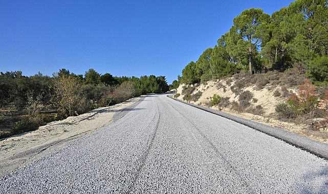 Yağmurlu–Bademli Yolunda Yol Gürültüsünü Geçmişe Gömmüyor: 8 Kilometrelik Bakım ve Kaplama Projesi