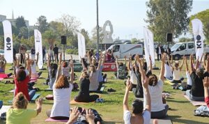 Yaza Veda: Karşıyaka’da Doğa ile Nefes Bulan Yoga Buluşması