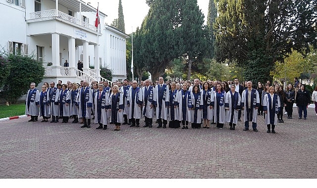 Atatürk’ü Anma Törenleri: Ege Üniversitesi’nde Devamlılık ve Şükran Vurgusu
