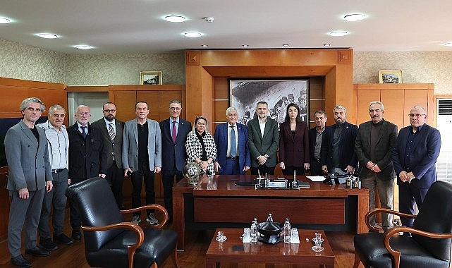 Bayrampaşa Muhtarlarının Nazik Ziyareti: Başkan Vekili Akın’a Tebrik ve İşbirliği Vurgusu