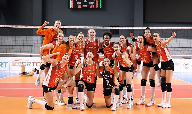 Eczacıbaşı Dynavit, Bahçelievler Belediyespor’u Dildeyen 3-0’lık Galibiyetle Sürdürüyor