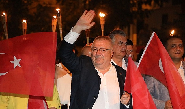 Edremit Belediye Başkanı Ertaş’tan Cumhuriyet Bayramı Mesajı: Özgürlük, Eşitlik ve Demokrasiye Vurgu