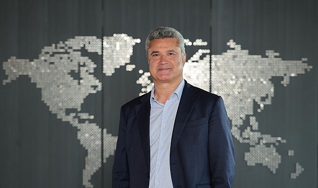 EY 2025 Finansal Sonuçları ve Stratejik Dönüşüm: Yapay Zeka ve İş Ekosistemindeki Genişlemeler