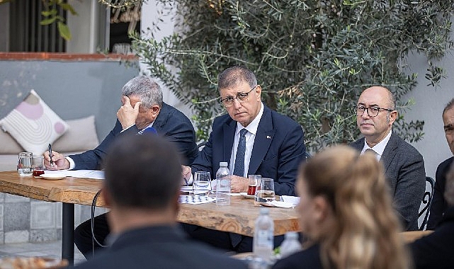 Güzelbahçe Buluşmasında Muhtar Taleplerine Özenli Dönüş ve Yol Yatırımı Sahnesi