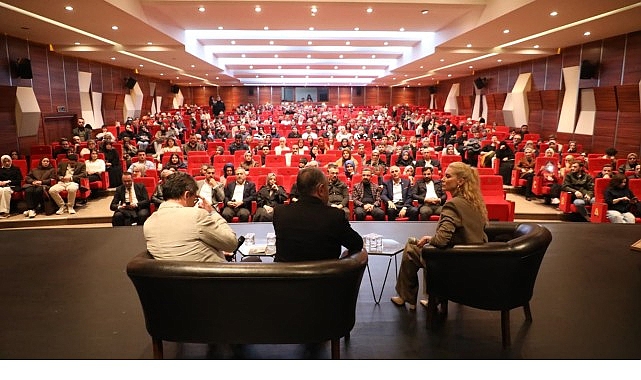 İnegöl Kitap Günleri 9. Etapla Okurlarıyla Buluşmaya Devam Ediyor