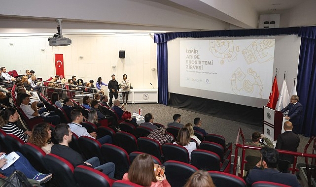 İzmir Ar-Ge Ekosistemi Zirvesi: Üniversite–Sanayi–Girişimci İş Birliğiyle Yeni Ufuklar