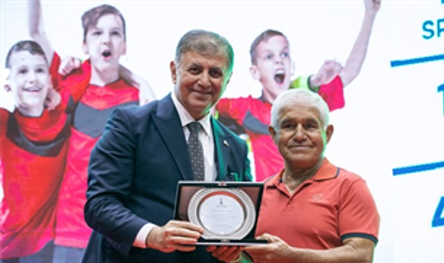 İzmir’de Amatör Spora 40 Milyon TL Destek: Yeni Sahalar ve Yenilemelerle Büyüyen Ekosistem