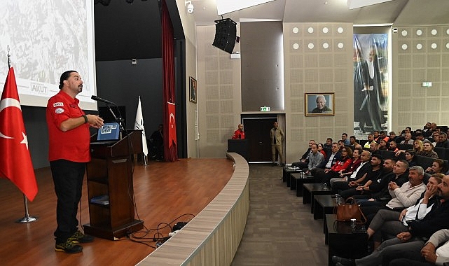 Karabağlar’da Afet Bilinçlendirme ve Gönüllü Ağını Genişleten Eğitim Programı
